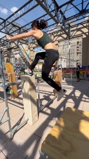 Emily Tung Instagram - Been looking forward to this event since BC (before covid). Now finally a reality. Thank you everyone for making MoveNYC so eventful. Until next year!! Shout out to @themovementcreative and the whole team for making it possible!!
.
.
.
.
#parkour #parkournyc #movenyc #movementcreative #parkourjam #parkourgym #cocoon #movementforlife #movetogether #parkourlove #parkourfreerun #parkourcommunity #parkourlife #parkourfreerun #parkourgirl #parkourwomen #stuntgirl #stuntwoman #stuntdouble #stuntlife #stuntpoc #summerjam #freerunning #freerunninglife #calesthenics #streetworkouts #junglegym #adventurine #adventuregirl #actionaddict