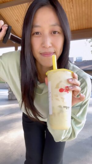 Emily Tung Instagram - Boba x sword edition ⚔️ kungfu tea 😌
.
.
.
.
.
#bobatime #sword #swordplay #bobatea #wushugirl #japanesesword #martialarts #stuntlife #stuntwomen #stuntperformer #wushu #kungfulife #shaolin #martialartgirls #martialartswomen #martialartslover #martialartsactress #katana #stuntpoc #actionactress #sportygirl #actionstar #actionaddict #kungfu #martialartsweapons #badasswomen #martialartslifestyle #stuntgirl #crouchingtigerhiddendragon #kungfutea