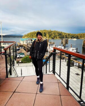 Emily Whitmire Instagram - Already missing the PNW 🖤 #washington #sanjuan #fridayharbor #pnw #pugetsound #pacificnorthwest