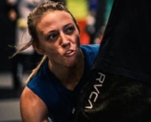 Emily Whitmire Instagram - Finally feeling healthy and ready to get the new year started! I’ve been training around a knee injury the last few weeks. So I’m excited to get the week started on a good note

📸 @zanevskiydaniil 

#mma #ufc #lasvegas #syndicate #training