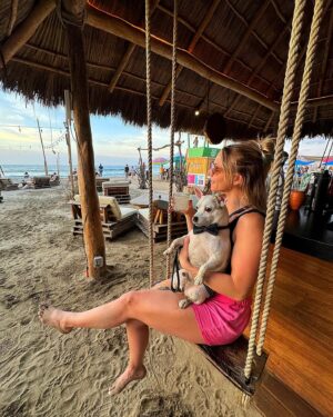 Emily Whitmire Instagram - Sayulita, Mexico 🩵 #mexico #jalisco #beach #puertovallarta #ontheroad #travelmexico #pacificocean