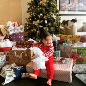 Emily Wilson Instagram - A very covid Christmas. 🎁