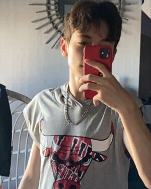 Emir Berke Zincidi Instagram - Selam😅