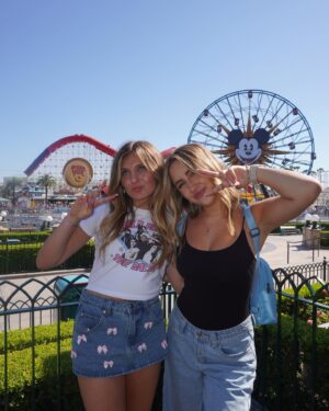 Emma Berman Instagram - 12/10 trip 🐭🎢✨

#explorepage #explore #pixarpier #disneyfloat #disneyland #disneyparks #pixarluca #disneyactor #emmaberman #californiaadventure #instadaily #superkitties #disneyjr