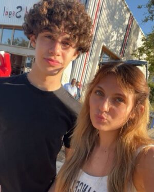 Emma Berman Instagram - 🫶

#la#malibu#rodeodrive#americanaglendale#tarzana#burbank#westhollywood#takemeback#summerbreak#vacaygoals#outloud#actingcamp#recording#emmaberman#funtimes#lovemyfriends#newadventures#beachvibes#workandplay#bestdays