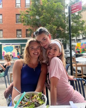 Emma Garner Instagram - Happy homo day!!! I love being gay!!! I LOVE my girlfriend!!!! AND I love my ally friends 🌈