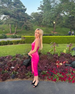 Emma Holzer Instagram - a lil garden gala 💗