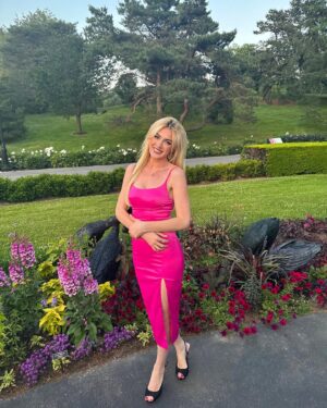 Emma Holzer Instagram - a lil garden gala 💗