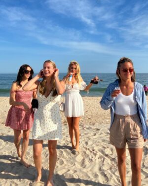 Emma Holzer Instagram - MDW 🇺🇸❤️
