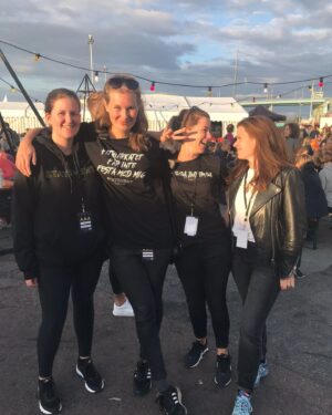 Emma Knyckare Instagram - 4 år sen 🥹❤️ @statementfestival 
Vilken fröjd vi hade.