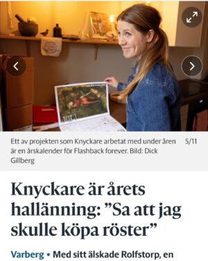 Emma Knyckare Instagram - Mitt land, ditt land, Halland! (Citat hämtat från Staffan Björk, den coolaste på gymnasiets tatuerade kropp) 
Tack ni som röstat fram mig till årets hallänning! Så läckert! 
Rolfstorp forever ❤️ 
Bilder: @patrik_leonardsson 

@hallandsnyheter @hallandsposten @mih.nu