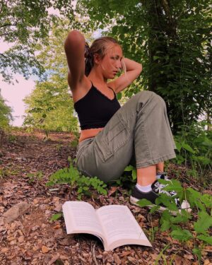 Emma Rayne Lyle Instagram - me reading in nature :p