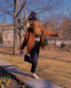 Emma Rayne Lyle Instagram - fun fact: these were taken in front of Alexander Hamilton’s house