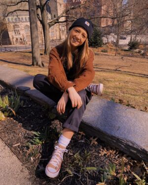 Emma Rayne Lyle Instagram - fun fact: these were taken in front of Alexander Hamilton’s house