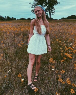 Emma Rayne Lyle Instagram - everywhere i go, everything i do, everywhere i am, there has to be love. life is too short for anything negative.