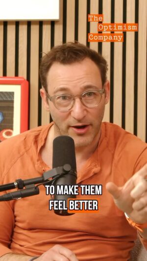 Emmanuel Acho Instagram - 8 minutes is all you need. Hold space for your loved ones for just 8 minutes to see them through their moment of grief. It may be uncomfortable but together you’ll get through it.

💡: @simonsinek 

#friendship #optimism #howtoheal
