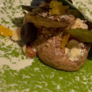 Emmanuel Bassoleil Instagram - O Jantar Inesquecível de ontem ‼️
Degustando 7 Preciosidades do @grupomiolo . ( todos da safra 2022) 

Vinhos -Comida -Serviço nota 1000 . 
Harmonização com pratos especiais de @claudiakrauspenhar @oliveiravaldir @tuca.mezzomo @cantalouprestaurante 

#miolotestardisyrah #miolomerlotterroir #miololote43 #mioloquintadoseival #miolosebrumo #miolosesmarias #miolovinhasvelhastannat #miololateharvest2018 
@danio_braga @didu_russo #jorgelucky @prazeresdamesa @gschnyder @cecialdaz 
Sem esquecer a companhia de nosso sommelier @gubermoyses que está tirando as 📸 😉