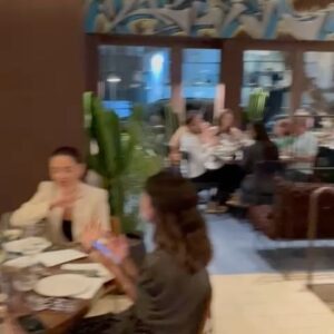 Emmanuel Bassoleil Instagram - O BRASIL É GAÚCHO .. 
Uma noite de Sucesso em pró das vítimas do Rio Grande do Sul 🙏
Juntos somos mais fortes 👨‍🍳
@dalvaedito 
@alexatala 
@manubuffara 
@tuca.mezzomo 
@fredcaffarena 
@robertasudbrack 
@orubenscatarina 
@manuelleferraz 
@rodrigomocoto 
@telmashiraishi 
@arricoser 
@felipebronze 
@lbassoleil 
@naia_wasi 
@vanessarika_ 
@rafael_aokii 
@erickjacquin 
#riograndedosul #sosriograndedosul #somostodosgauchos