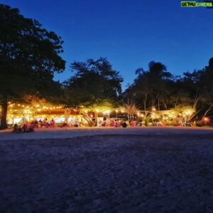 Emmanuel Buriez Instagram - Pura vida...
Ces mots résument à eux seuls le mode de vie au Costa Rica.
Une philosophie de respect de la Pachamama (nature Terre-Mere) et des uns des autres.
Mon 2ème passage espacé de 10 ans dans le pays que l'on surnomme la Suisse de l'Amérique Centrale.

#costarica #costarician #tamarindo #centralamerica #travel #faraway #emmanuelburiez #voyage #escapade #ecotourism #oneearth #earth #nature #puravida #ailleurs #loin #lointain #viensavecmoi #comewithme #ocean #planeteterre #hopethelifenchantyou #quelavievousberce