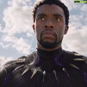 Emmanuel Buriez Instagram - Un an déjà... 😥
Le Wakanda a perdu son roi...
Le cinéma a perdu un bel acteur.
Car beau tu l'étais dans tous les sens du terme.
Valeureux, généreux, sympathique, talentueux, inspirant...
Tu nous manques Chadwick Boseman.

Le 1er blackpanther au cinéma. Roi T'Challa.
Tu es devenu une légende du 7ème art si vite, bien avant que tu ne nous quittes.
Tu avais 43 ans, trop tôt, d'autant plus que personne ne s'y attendait.
Nous ignorions tous que tu luttais contre cette satanée maladie entre 2 tournages.
L'on dit que les meilleurs partent toujours les 1er... malheureusement vrai dans ton cas.
Wakanda forever, Chadwick forever.

#chadwickboseman #rip #aurevoir #ripchadwickboseman #wakanda #restinpeacechadwickboseman #chadwickforever #tunousmanque #wemissyou #wakandaforever #forever #restinpeace #blackpanther #theking #restinpower