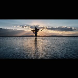 Emmanuel Lubezki Instagram - Some of the images from the Lavazza Calendar 2022.  
  A cloudless sky is difficult to shoot — like a face with no features.  All of a sudden from the west, behind the Sierra, the wind blew in  a few clouds. One covered the sun and we were able to see the sun’s rays. Shamell danced in rapture towards the light.
 artist:  @benharper @sonitalizadeh @mitty @shamellbell @shilpay @saype_artiste 
Thanks to:  
@lavazzaofficial @armandotestaspa @theproducerstv @parkpicturesny @kousidonis
@jessicaschaefer_
@annmurph
@aleccume #Danielvoll @bretlama
 @lstrogoff
 @mark.d.harris
 @benlechevallier
 @kevin_lavallade
 @_dfactory
 @paulnicklen
 @SeaLegacy
 @c.a.n.c.i.n.o
 @jessica_margolis
 @theliftmx
 @kananfilms
 @losinggroundseries
 @laurie_devine7
 @grainla
 @prisca_wille
 @shaynamfrederick
 @glossnewyork
@kirapollack @archerjoel @chichiemb79  
Our world is fragile, beautiful. Sometimes we forget. This edition highlights six artists and activists who are committed to change. My process begins in dialogue. How do you want to be photographed and where? My job is to translate their vision into images. Each image contains a personal secret, an evocation.
Our locations across America were impacted by climate change. The shoots exposed us to alarming realities: glacial lakes that disappeared overnight, roads hot enough to melt tires. It made me terribly aware of how desperately we need the voices of these activists. Their work challenges us, creates community, makes us readier for the world’s beauty, stronger against its dangers. It is our duty as artists, as creators, as businesses, to bring these truths to the forefront and address them. And to celebrate those working for change, and to join them, as Ben Harper sings — with our own two hands.
Thank you, Lavazza, for inviting me on this journey.