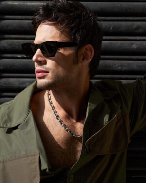 Emmanuel Palomares Instagram - 🔥@revistasoylatino 

@oficinagusrincon @reinarojastalent 
@eduardogarciaph @daniloosalazar