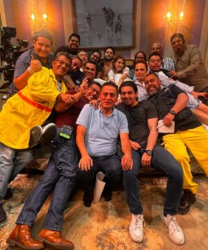 Emmanuel Palomares Instagram - 📸🥸🎬💌🤙🏽🤩