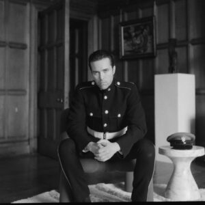 Emmett Scanlan Instagram - Had the pleasure of filming in this house twice. Most recently on the new hit FOOL ME ONCE, the other on the hit that always is, PEAKY BLINDERS. Lucky fucker. 🙏🏻

The very talented @northcotej on 📷 #FoolMeOnce