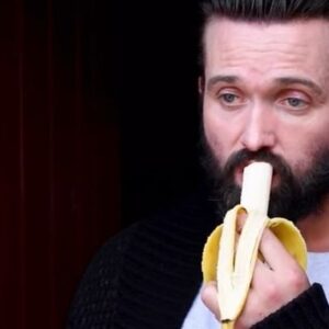 Emmett Scanlan Instagram - Seeing as how SAFE is trending on Netflix now, here’s a video of me & some bloke called Dennis who once watched SAFE…. 

And has since watched Fool Me Once #FoolMeOnce #Safe