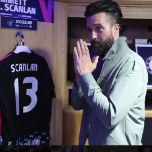 Emmett Scanlan Instagram - Soccer Aid 2024, family. 🙏🏻❤️🌍⚽️🇮🇪🇬🇧