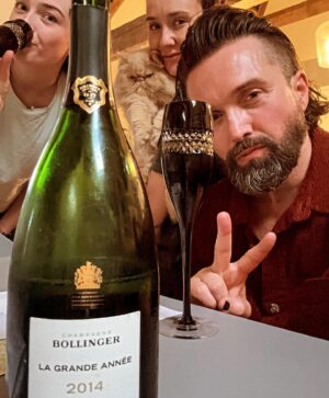 Emmett Scanlan Instagram - This next gig while 🔥🔥🔥 is also with someone I’ve worked with before, someone I admire greatly. Ain’t no better compliment than to be invited back into their imagination… Tradition means I always keep a bottle of fizz in the fridge. Every time I open that fridge door it reminds me to be grateful. Grateful for the good news that’s coming, the good news that’s already here. 

Whatever your poison my friends, I hope ye keep her chilled, keep on popping & always restocking….🙏🏻🎥