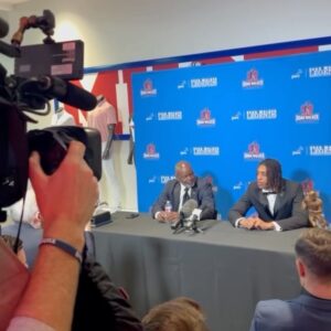 Emmitt Smith Instagram - On Friday, I had the honor of receiving the PwC Doak Walker Legends Award alongside Ollie Gordon, star running back of Oklahoma State. 
 
In remembrance of Doak Walker, Heisman Trophy winner and 3x All-American at SMU— to honor the nation’s most outstanding collegiate running back for accomplishments both on and off the field. 

Thank you to the @doakwalkeraward selection committee and @smudallas, it was an honor and privilege.  🙏🏿
