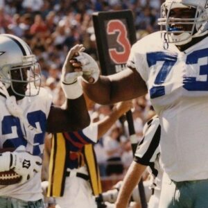 Emmitt Smith Instagram - No words to describe the feeling of losing a brother, teammate and most importantly, a friend. Someone who was quiet, didn’t bother anyone and put others first. He was a beast on field and a gentle soul off. Rest in peace to a true Cowboy and one of greatest —you will be truly missed.