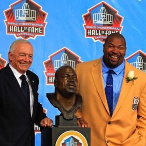 Emmitt Smith Instagram - No words to describe the feeling of losing a brother, teammate and most importantly, a friend. Someone who was quiet, didn’t bother anyone and put others first. He was a beast on field and a gentle soul off. Rest in peace to a true Cowboy and one of greatest —you will be truly missed.