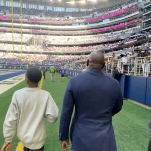 Emmitt Smith Instagram - Happy 13th birthday to my baby boy🎈

I love you Elijah, continue to follow your dreams.