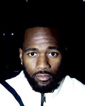 Emmitt Smith Instagram - To share a birthday with my eldest son. Happy Birthday EJ, continue to put in the work and be you. May God bless you and enjoy this lap around the sun. 🎈