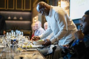 Emmitt Smith Instagram - An unforgettable night as @emmittsmith22 welcomed the 88 Club for an exclusive sneak peek dining experience at Emmitt’s Vegas!🍴🏈💙 Thank you @cee2x___ & @michaelirvin88 for joining us in celebration of our opening on Monday, February 26! 

#EmmittsVegas #88Club #EmmittSmith #CeeDeeLamb #MichaelIrvin #FootballLegends #LasVegas #LasVegasStrip #LasVegasRestaurants #Vegas #FSLV #FashionShowMall #LasVegasFoodie