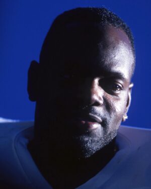 Emmitt Smith Instagram - To share a birthday with my eldest son. Happy Birthday EJ, continue to put in the work and be you. May God bless you and enjoy this lap around the sun. 🎈