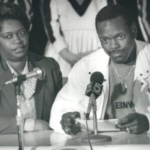 Emmitt Smith Instagram - Happy Heavenly birthday ma. We continue to miss your smile, wisdom and essence every single day. 🕊️🙏🏿