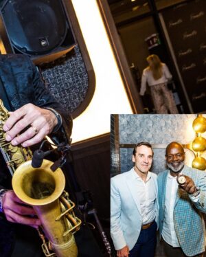 Emmitt Smith Instagram - Sending an enormous thank you to everyone who was able to celebrate our @emmittsvegas Grand Opening. 

It’s been a journey and I’m beyond blessed for this chapter of my life. Love, smiles and gratitude— taking in the moment with the ones I love. 🙏🏿