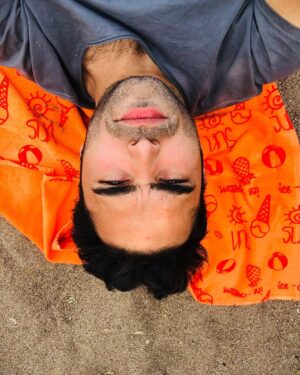Emrah Kaman Instagram - Kim bu yakışıklı? Aaaaa benmişim. 😎😬