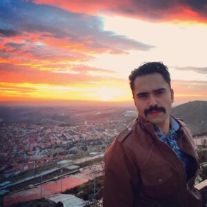 Emrah Kaman Instagram - İstanbul'un sıcağında değil Yozgat'ın ayazında sevdik... #kacmabirader #4mart
