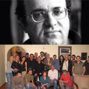 Emre Kınay Instagram - Üst’te Türkiye’nin gelmis geçmiş en cesur kalemlerinden biri.Altta da Onun anmak icin belge-ani cekmek uzere toplanan biz . 
Ugur Mumcu #GuvenKıraç
@zlivaneli yi bem canlandirdim yetebildigimce...daha kimler kimler var... #zulfulivaneli nin anisiydi cekilen. Ama  artik bizim icin guzel bir ani...Hepimiz icin...
Yiğidim...Aslanim...Nurlar icinde yat...
Sen ve senin gibi bir kaç cesur yürekten sonra “gazeteciyim” diyenler utanmadi... biz utandik...
Kalemini satanlar utanmadi,
Kalem utandi!
Artik yazmiyor da zaten hicbir kalem!
Mekanin cennet kalsin hep!
Ayni donemde soluk alabilmis olmanin gururuyla!
Saygiyla