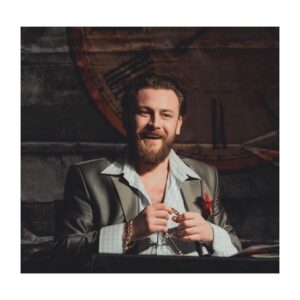 Emre Tetikel Instagram - Tiyatro emekçilerinin ve Tiyatro severlerin, “Dünya Tiyatro Günü” kutlu olsun. 🎭  #27martdünyatiyatrogünü 🎗👏🏻 #art #artist #artwork #arte #artoftheday #artistic #artsy #artofvisuals #artistsoninstagram #arts