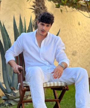 Enes Koçak Instagram - All white