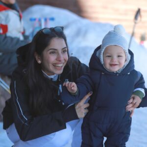 Engin Hepileri Instagram - İyiki doğdun gözümün nuru. Hayatımın anlamı. Oğlumun anası. Yüzün hep gülsün. Gözlerin geleceğe her zaman ki gibi umutla baksın. Sağlıkla, mutlulukla, Can’la geçsin ömrümüz. Ve yeni yaşın tüm isteklerini ve hayallerini sana kavuştursun. Yanındayım, seninleyim ve sana çoooook aşığım. @beyzasekerci ❤️❤️❤️❤️❤️
İyiki doğdun karıcığım🥳🥂🎂🎈
