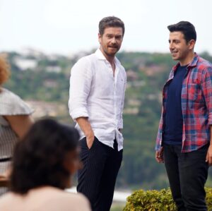 Engin Öztürk Instagram - Güzel yolculuk,güzel yuva,güzel son. Elinize emeğinize sağlık🙏bütün oyun arkadaşlarım,teknik ekibimiz ve siz Zeynep nezninde kadınların hikayesine şahitlik eden seyircimiz. İyi ki varsınız. Güzellikleri çoğalarak çoğaltacağız. @cagribayrak @ogm.pictures @drgbudayicioglu @eylemmmc @textpistols @acunilicali @tv8