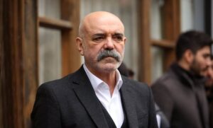 Ercan Kesal Instagram - #show #showtv #kardeşmiyiz #çukur #ayyapim @cukurdizi @ayyapim @eefekoc.