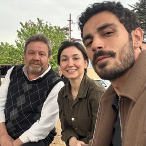 Erdem Kaynarca Instagram - Güzel kalpli Mustafa’m🌿 karşılıksız emek sevgi değildir…
ya da ne kaa ekmek, o kaa köfte..
Bu güzel yolculukta üreten, tüketen herkes iyi ki sizle. İyi ki varsınız. 
Yeni maceralarda görüşmek üzre..
@medyapimresmi 
@korkmabenyanindayim 
@nowtvturkiye 
@fatihaksoyresmi 
@merveegirgin 
@direnc 
@selaley 
@merve_colak 
@muratkerasus
@v_dikmetas