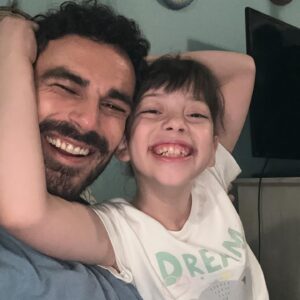 Erdem Kaynarca Instagram - Güzel kalpli Mustafa’m🌿 karşılıksız emek sevgi değildir…
ya da ne kaa ekmek, o kaa köfte..
Bu güzel yolculukta üreten, tüketen herkes iyi ki sizle. İyi ki varsınız. 
Yeni maceralarda görüşmek üzre..
@medyapimresmi 
@korkmabenyanindayim 
@nowtvturkiye 
@fatihaksoyresmi 
@merveegirgin 
@direnc 
@selaley 
@merve_colak 
@muratkerasus
@v_dikmetas